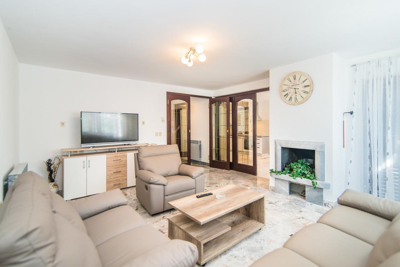 Apartments Dino Porec Ngoại thất bức ảnh