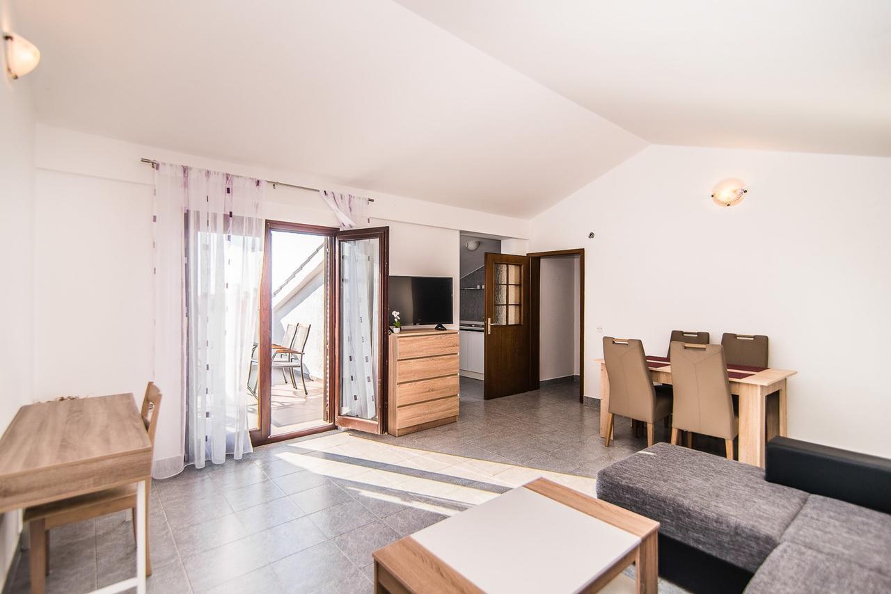 Apartments Dino Porec Ngoại thất bức ảnh