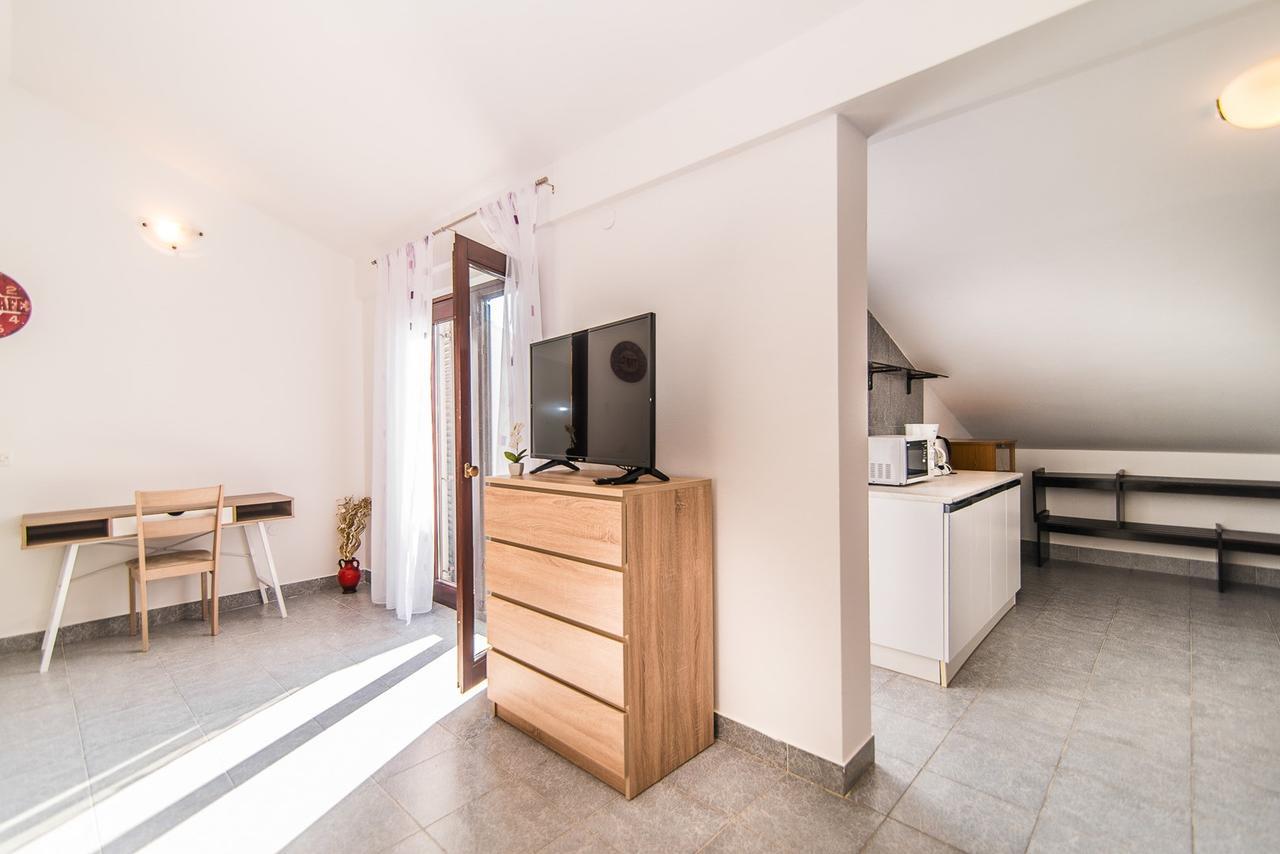 Apartments Dino Porec Ngoại thất bức ảnh