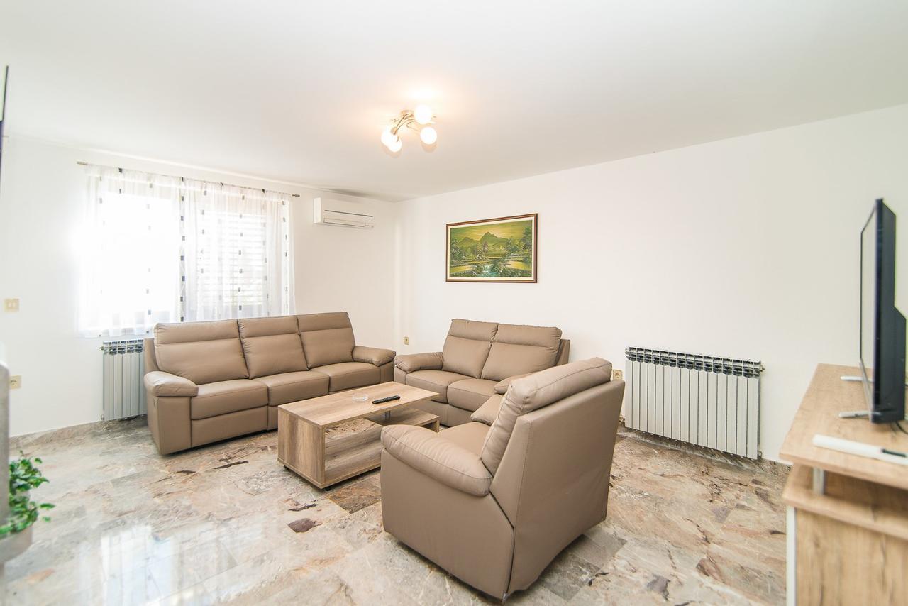 Apartments Dino Porec Ngoại thất bức ảnh