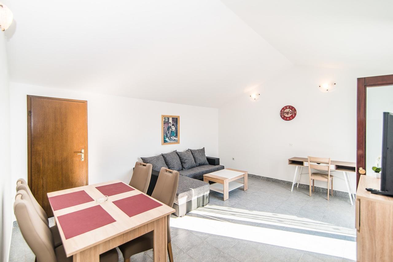 Apartments Dino Porec Ngoại thất bức ảnh