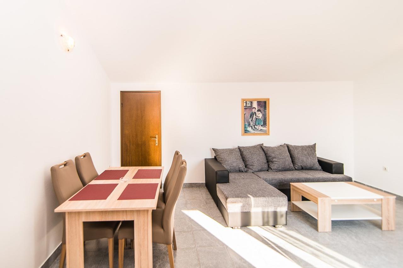 Apartments Dino Porec Ngoại thất bức ảnh