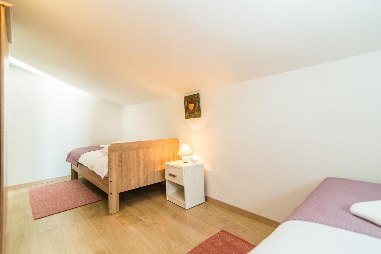 Apartments Dino Porec Ngoại thất bức ảnh